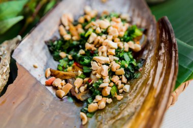 Adet fındık kabuğu