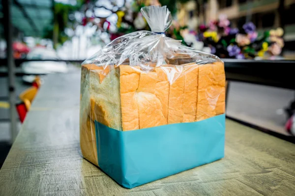 Pan rebanado en bolsas de celofán — Foto de Stock