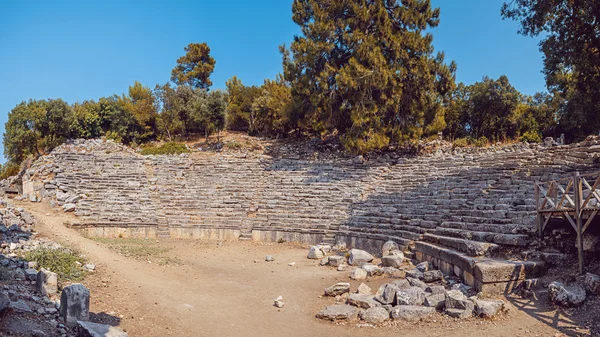 Αρχαίο αμφιθέατρο ερειπωμένη — Φωτογραφία Αρχείου