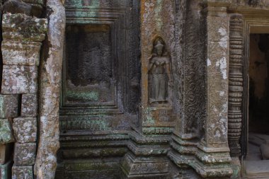Angkor Wat Tapınağı'nda oyma Apsara dansçı taş