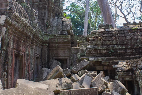 Angkor wat templo en cambodia. — Foto de Stock