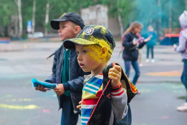 Novokuznetsk Kemerovo Region Ryssland Juni 2021 Pojke Med Färgglada Ansikte — Stockfoto