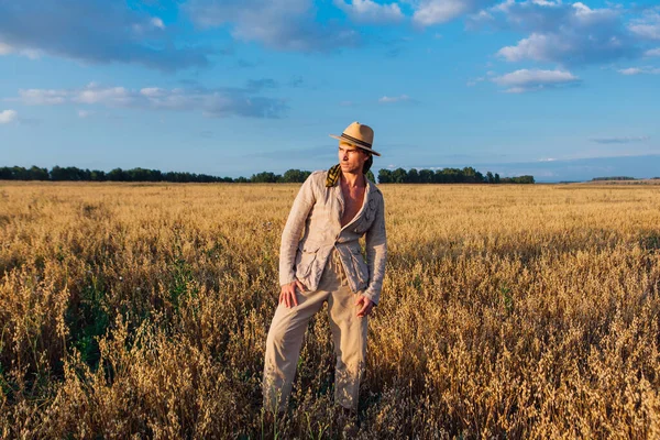 Rural Countryside Tall Handsome Man Dressed Coarse Linen Suit Hat — Stock Photo, Image