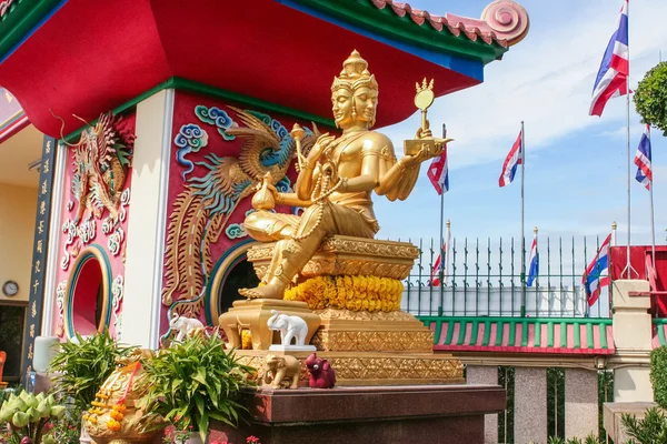 Golden Brahma statue. — Stock Photo, Image