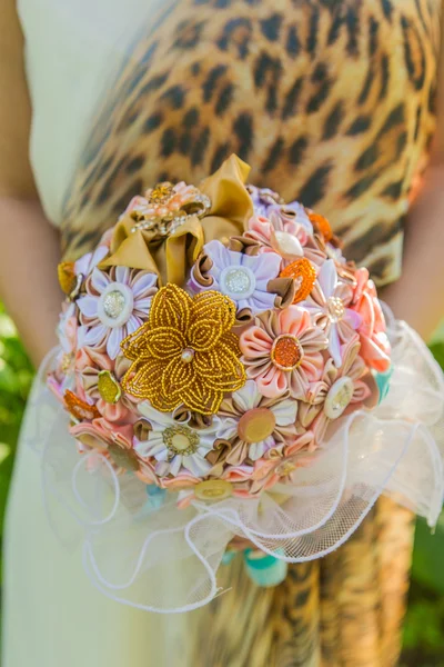 Kézzel készített szalag esküvői bouquete. — Stock Fotó
