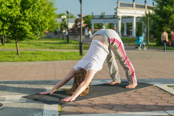 Mass Yoga — Stock Photo, Image