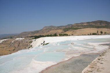 Pamukkale, Türkiye'de doğal havuzlar.