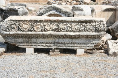 Hierapolis 'teki antik kalıntılar, Pamukkale, Türkiye.