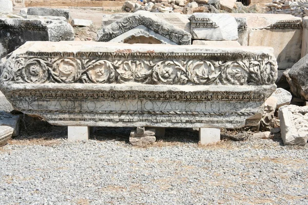 Ősi romok Hierapolis, Pamukkale, Törökország. — Stock Fotó