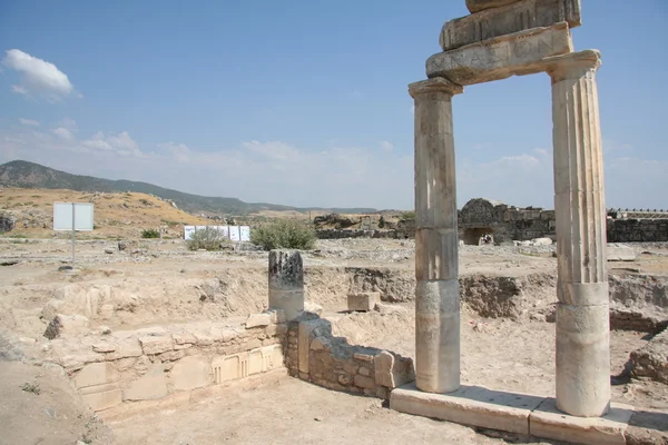 Sloupec v Hierapolis — Stock fotografie