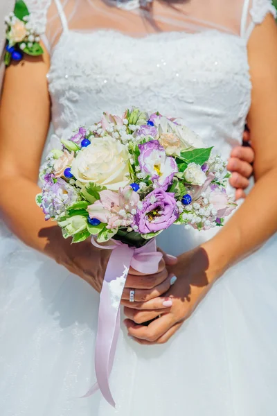 Bellissimo bouquet da sposa — Foto Stock