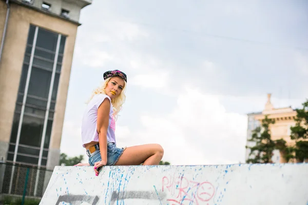 Retrato de uma menina de swag — Fotografia de Stock