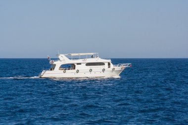 Turist Mısır'daki tekne gezisi.