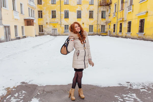 Beautiful red hair girl. — Stock Photo, Image