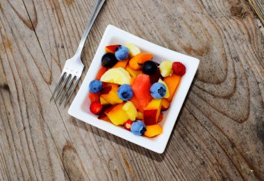 Taze Meyve Salatası