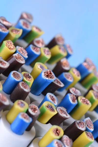 Grupo de cables eléctricos — Foto de Stock