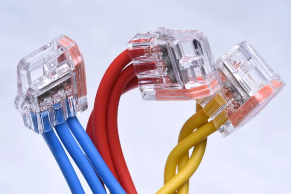 Барвисті електричних кабелів — стокове фото
