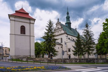 Para ve bakır hammadde, ticaret ve ham metal endüstrisine yatırım