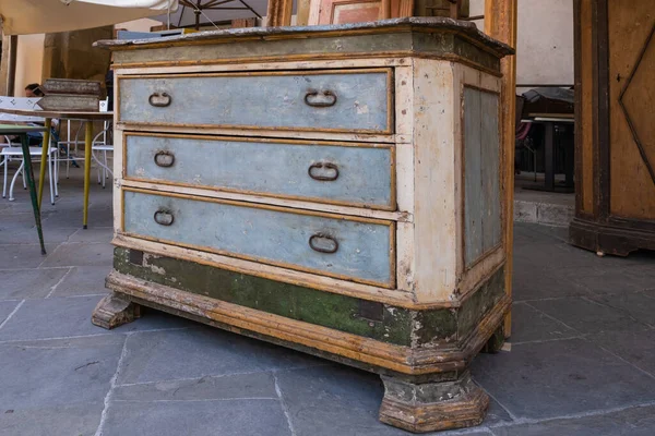 Ancien Tiroir Commode Sur Marché Aux Puces Arezzo Italie — Photo