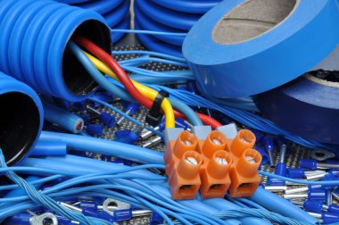 Elektrikli bileşen seti