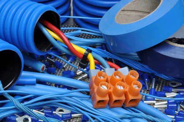 Elektrikli bileşen seti