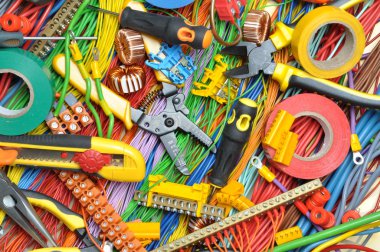 Elektrik tesisatlarında kullanılacak elektrikli bileşen kiti