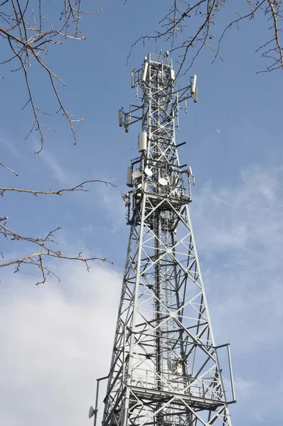 Torre de telecomunicaciones —  Fotos de Stock
