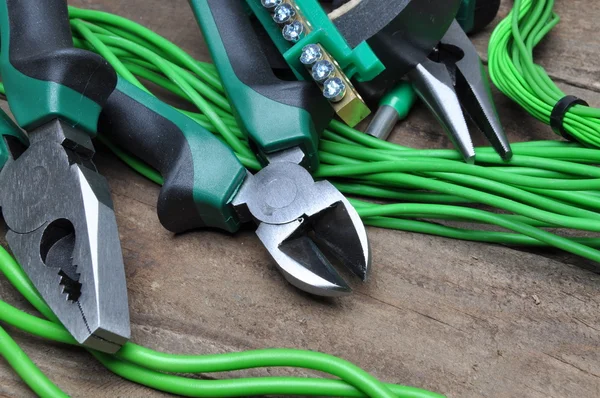 Tangen tools en component voor elektrische installatie — Stockfoto