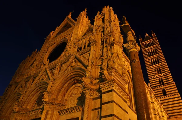 Duomo Santa Maria Assunta in Siena, Tuscany, Italy — Stock Photo, Image