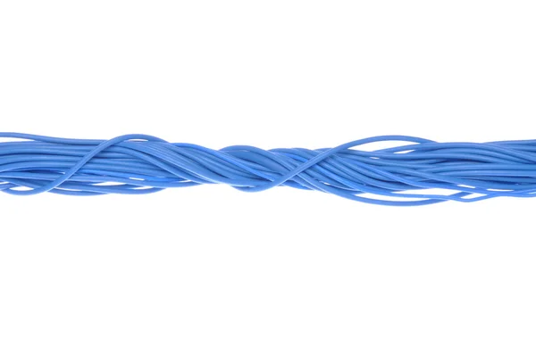 Modré počítačové kabely izolované na bílém pozadí — Stock fotografie