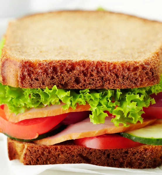Pyszne i zdrowe kanapki — Zdjęcie stockowe