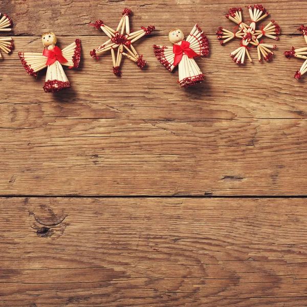 Christmas decor op houten achtergrond — Stockfoto