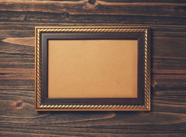 Altın fotoğraf çerçevesi