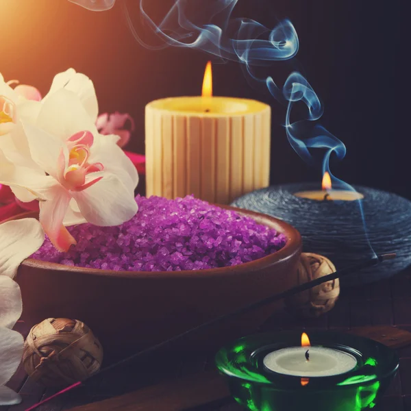 Spa setting with candle — Stock Photo, Image
