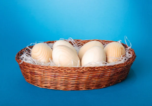 Easter eggs in basket — Stock Photo, Image