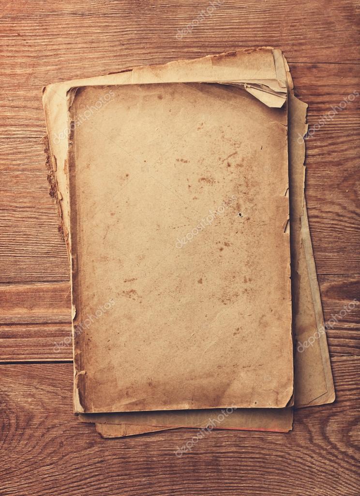 Stack of old papers Stock Photo by ©korovin 75688301