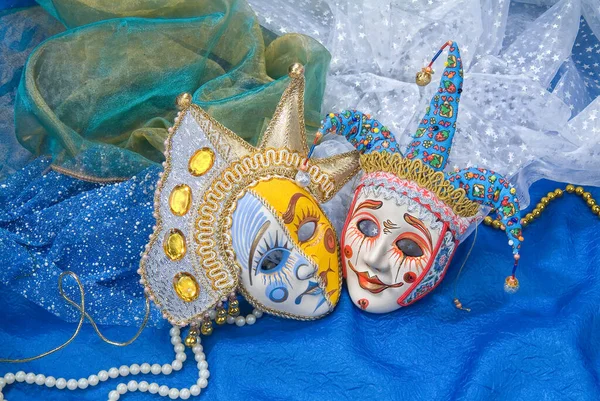 Kumaş Stüdyosunun Arka Planında Venedik Karnaval Maskeleri — Stok fotoğraf