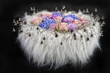 İzole edilmiş arkaplanda çiçeklerin bileşimi