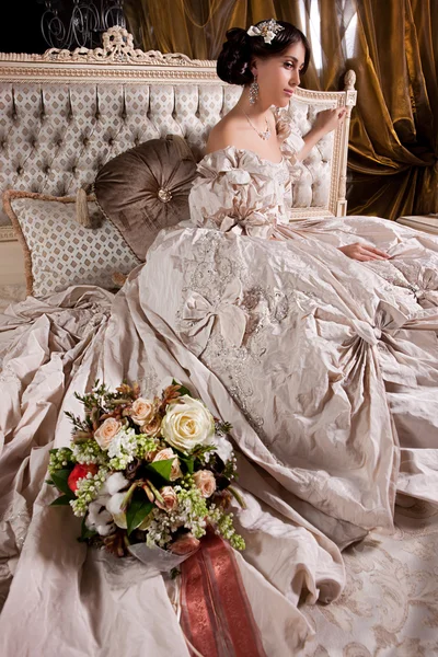 Young Beautiful Bride — Stock Photo, Image