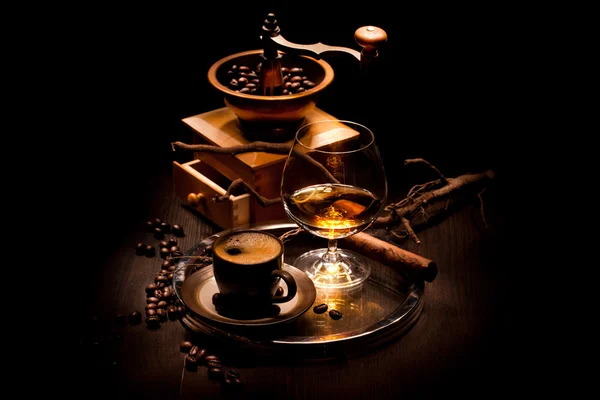 Still Life med en cognac og kaffe - Stock-foto