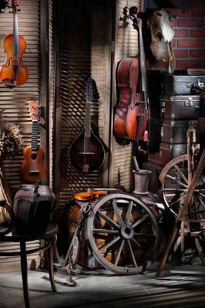 Bodegón con instrumentos musicales — Foto de Stock