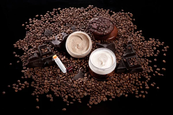 化粧品のクリームとコーヒー ロイヤリティフリーのストック写真