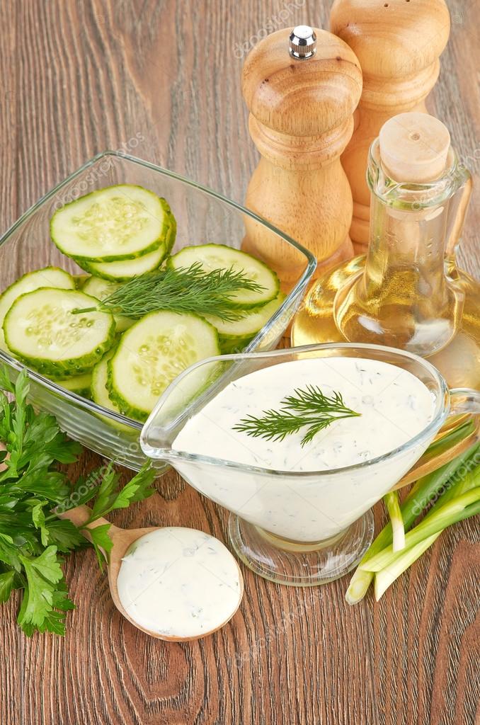 白汁— 图库照片©merznatalia#62909481