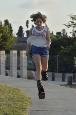 Ayakkabı ile atlama için yaylar