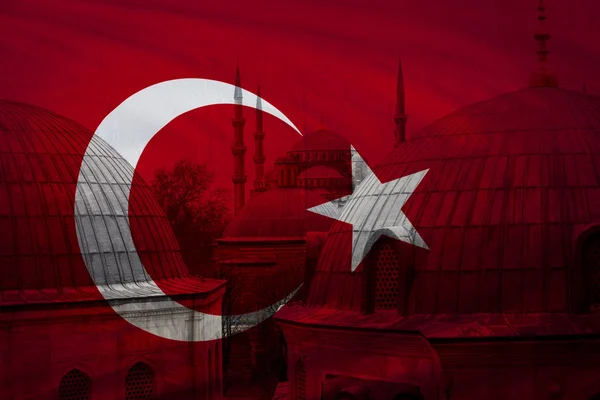 Turkish flag with view of Istanbul in background — Stock Photo, Image