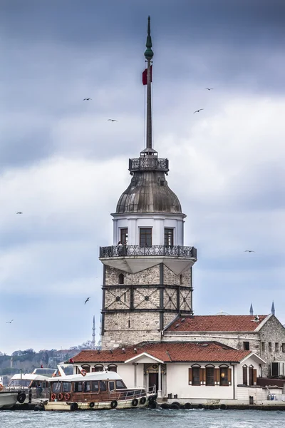 Jungfrur tornet i istanbul — Stockfoto