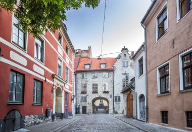 İsveçli kapı içinde Riga tarihi kent