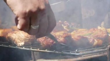 Barbekü ızgara domuz eti biftek