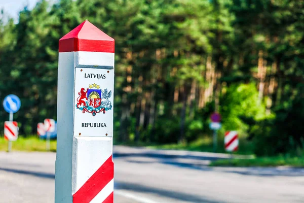 Lettland landgräns tecken — Stockfoto