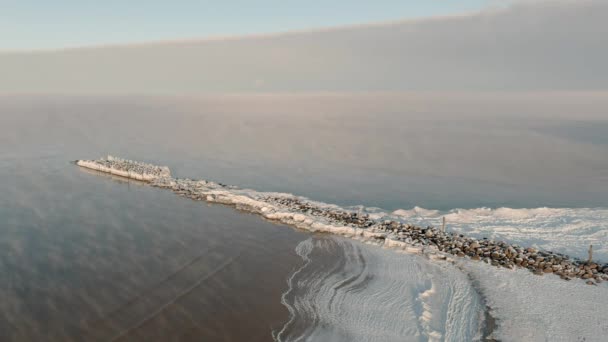 Fog over calm sea in cold winter day — Stock Video